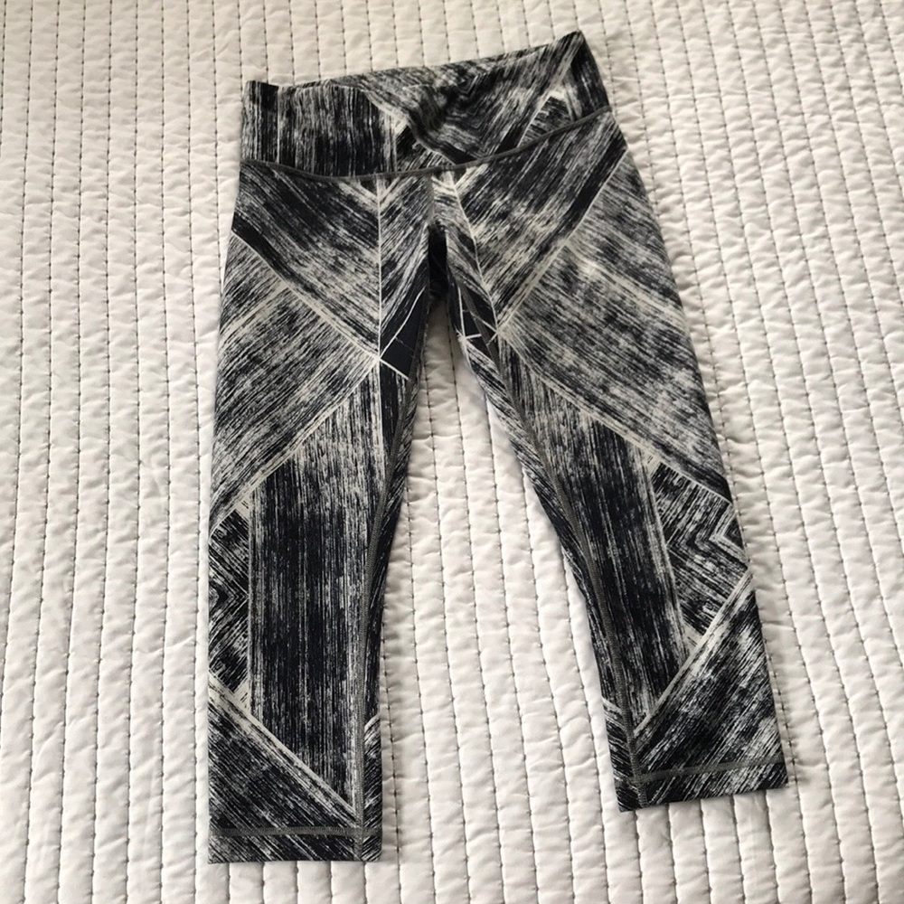Lululemon wunder under